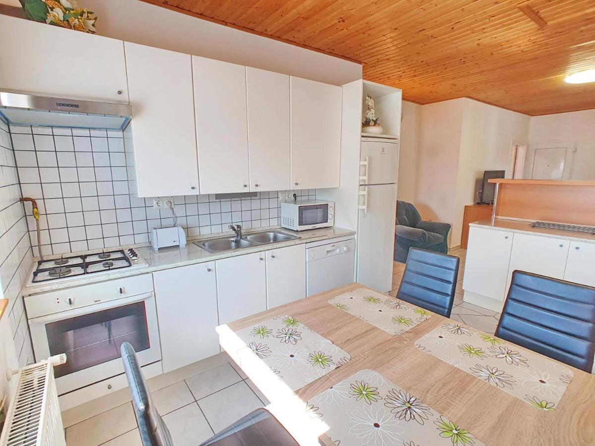 Krisztian Apartmanhaz Vonyarcvashegy Exterior foto