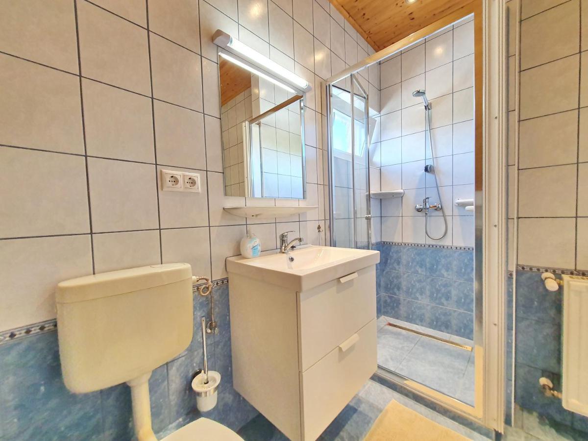 Krisztian Apartmanhaz Vonyarcvashegy Exterior foto